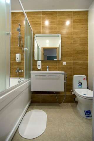 Фото Гостиница Sibgat Apartments Казань Апартаменты с гостиной и 2 спальнями. Вид на реку Казанку и аквапарк "Ривьера" 15 Гостиница Sibgat Apartments Казань Апартаменты с гостиной и 2 спальнями. Вид на реку Казанку и аквапарк "Ривьера"-15