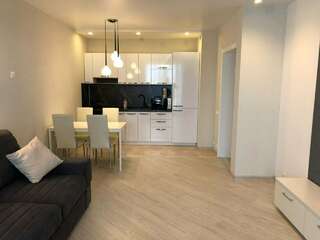 Фото Гостиница Sibgat Apartments Казань Апартаменты с гостиной и спальней с двуспальной кроватью 2 Гостиница Sibgat Apartments Казань Апартаменты с гостиной и спальней с двуспальной кроватью-2