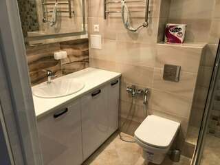 Фото Гостиница Sibgat Apartments Казань Апартаменты с гостиной и спальней с двуспальной кроватью 8 Гостиница Sibgat Apartments Казань Апартаменты с гостиной и спальней с двуспальной кроватью-8